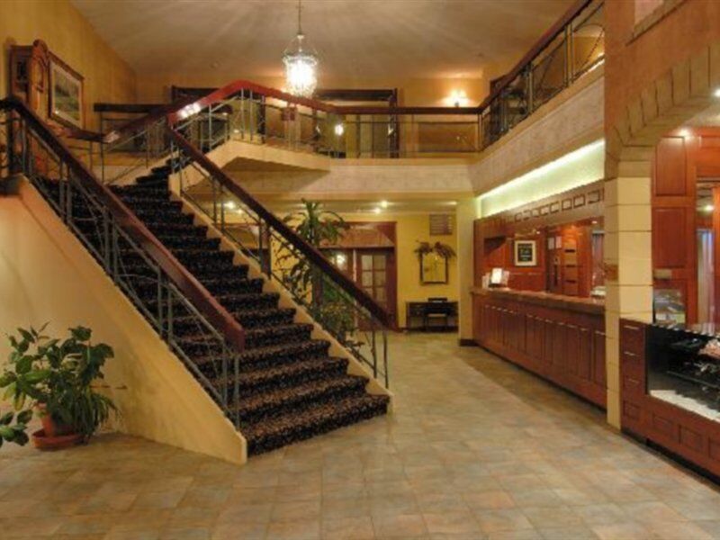 La Saguenéenne - Hôtel et Centre de Congrès Chicoutimi Extérieur photo